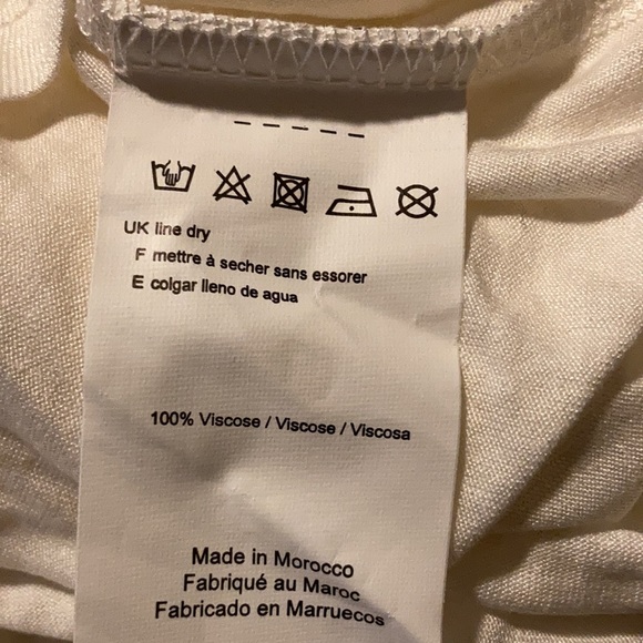 🗯Halston NWT Ivory Tank top with Trim, L - Picture 3 of 4